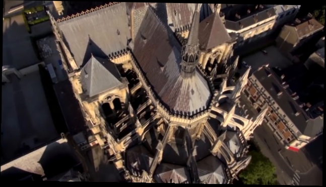 Подборка Les tours et la cathédrale de Reims vues du ciel