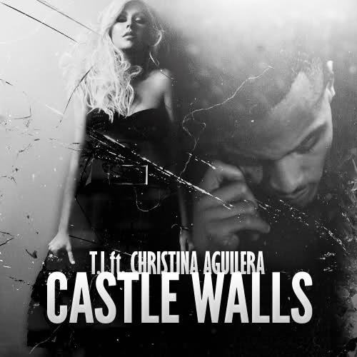 Everyone thinks that I have it all, but it's so empty living behind these castle walls. If I should tumble, if I should fall would any one hear me screaming behind these castle walls. There's no-one here at all, behind these castle walls. 